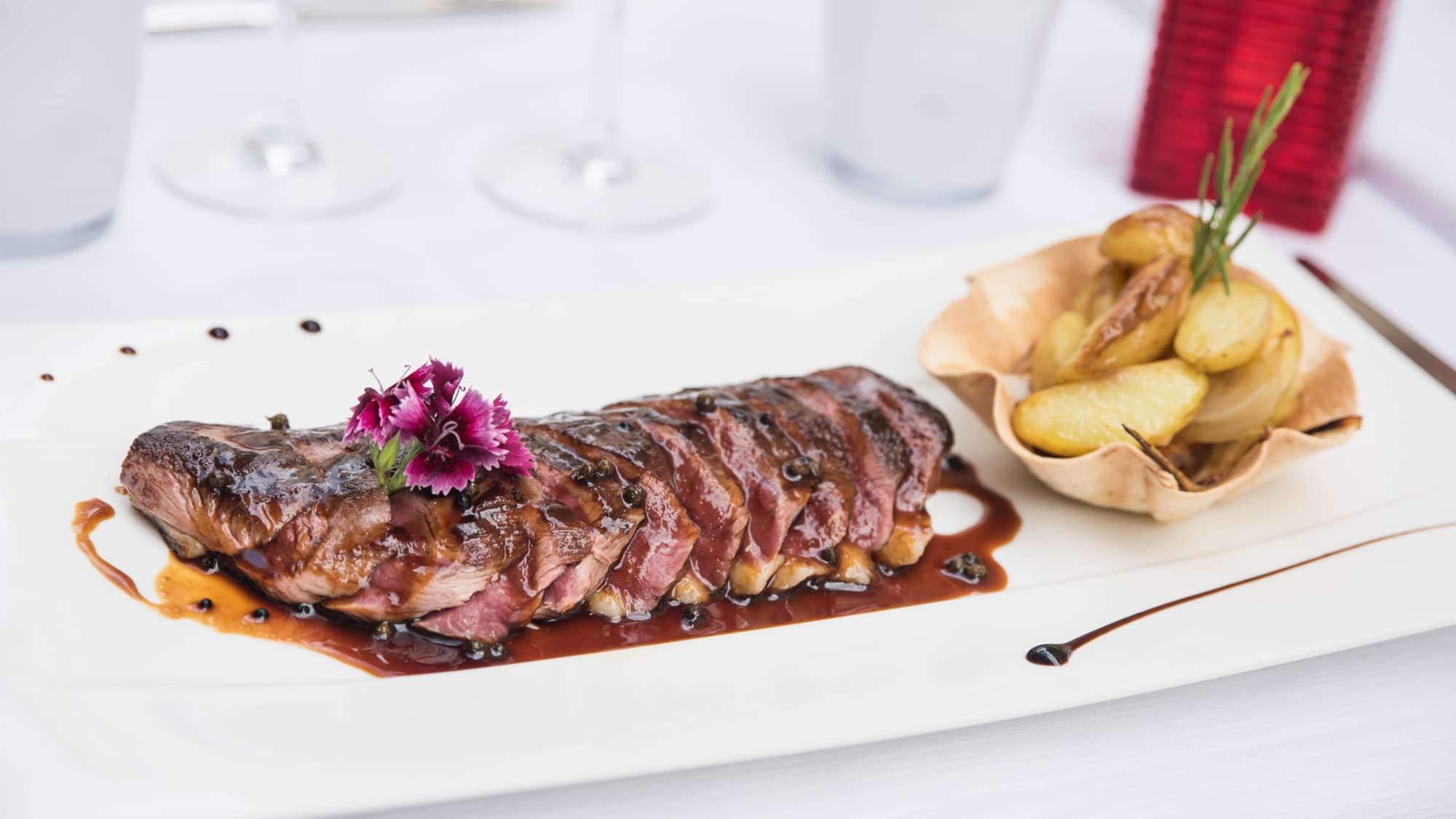 Huit Et Demi - Restaurant